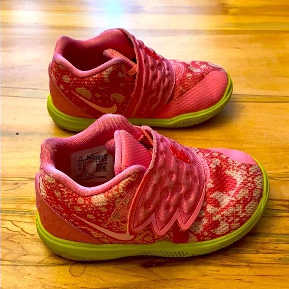 Nike Kyrie 5 ‘SpongeBob’ - Picture 2 of 8